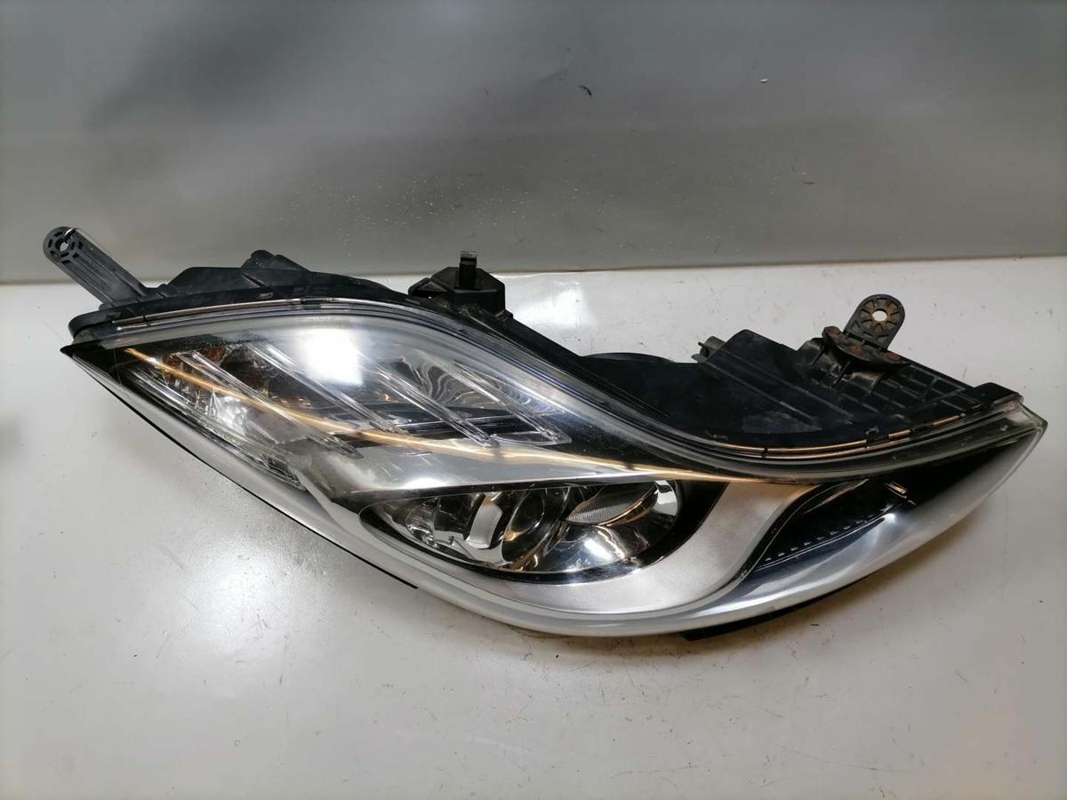 Hyundai IX20 original Scheinwerfer vorn rechts Halogen Bj.2011